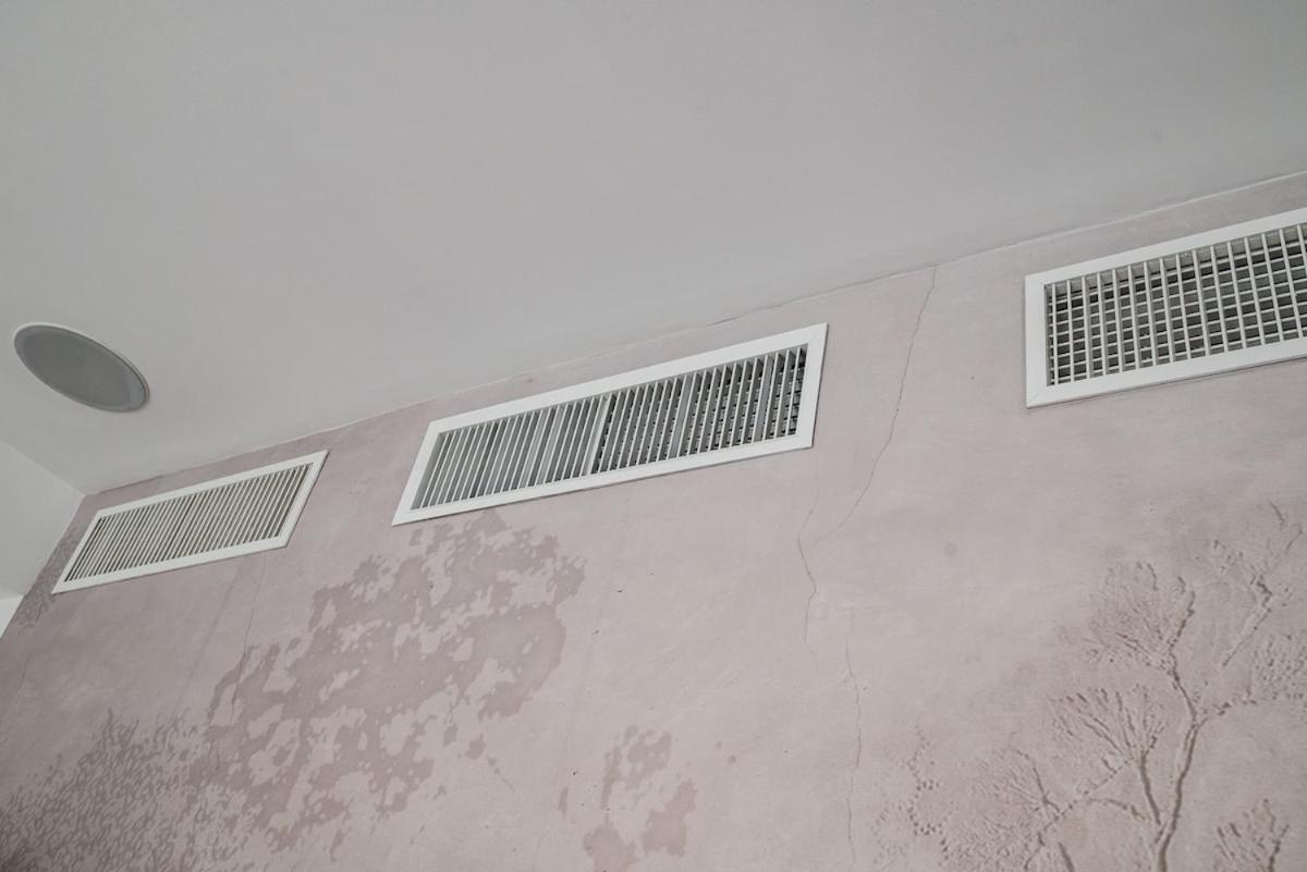 Centre - Spacious - Ac - Wi-fi - Metro Apartment Rome